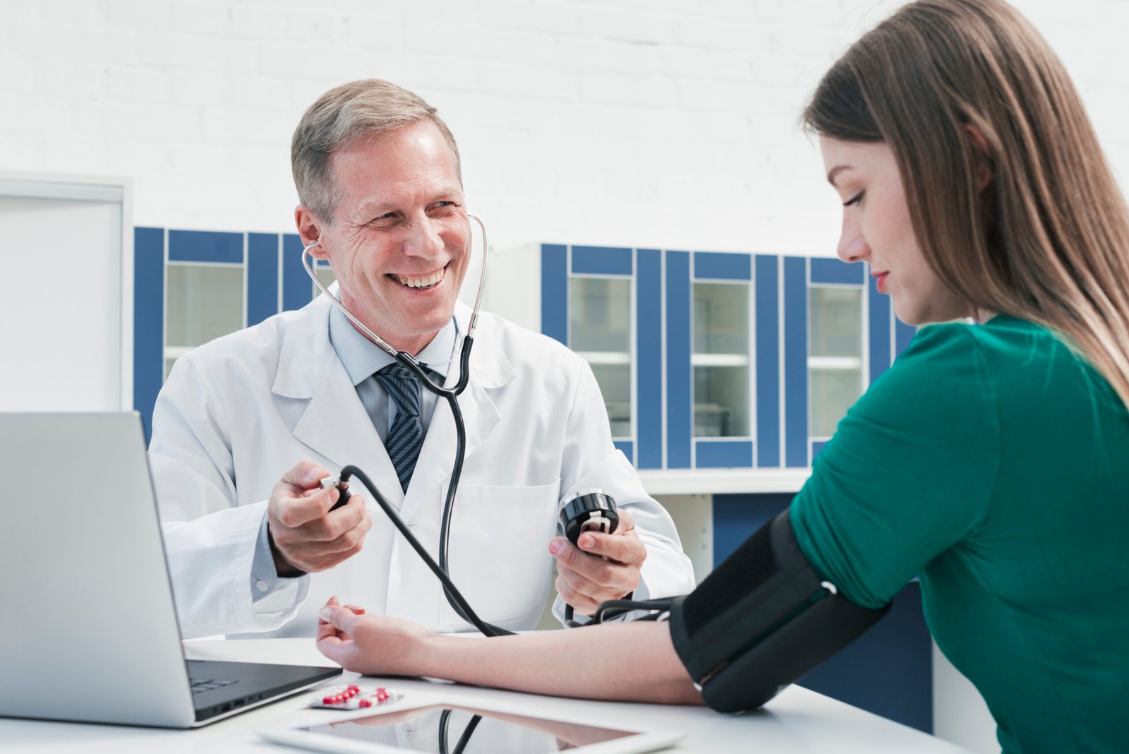 doctor-tending-patient